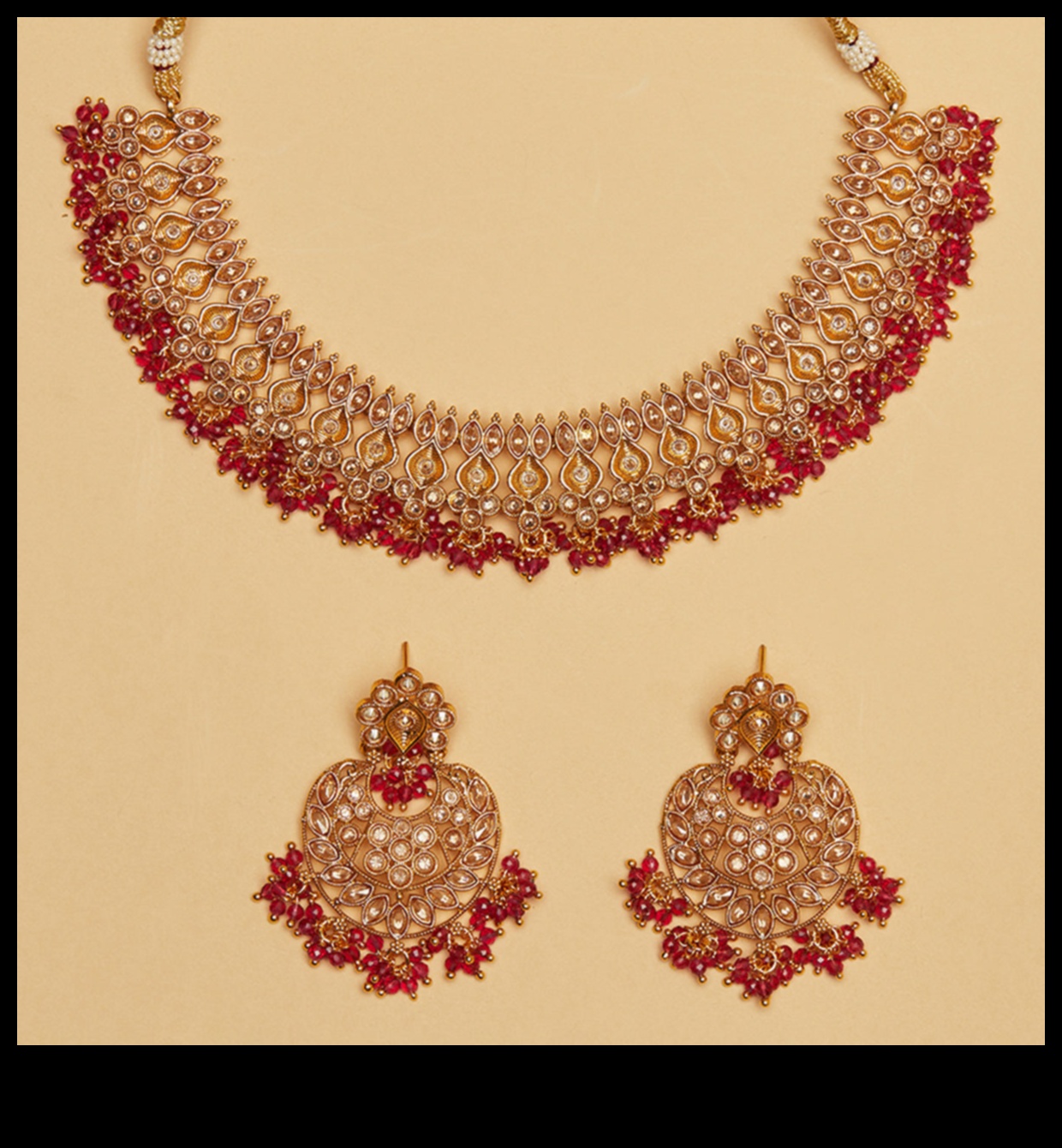 Εκθαμβωτική χλιδή: Στολίστε τον εαυτό σας με μοναδικά χρυσά κοσμήματα