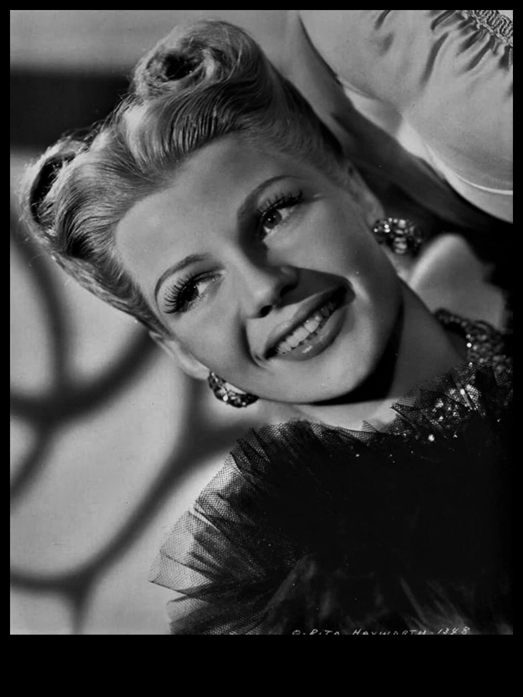 Ξανθά μαλλιά και πέρα: Η εξέλιξη του χτενίσματος στο πέρασμα του χρόνου