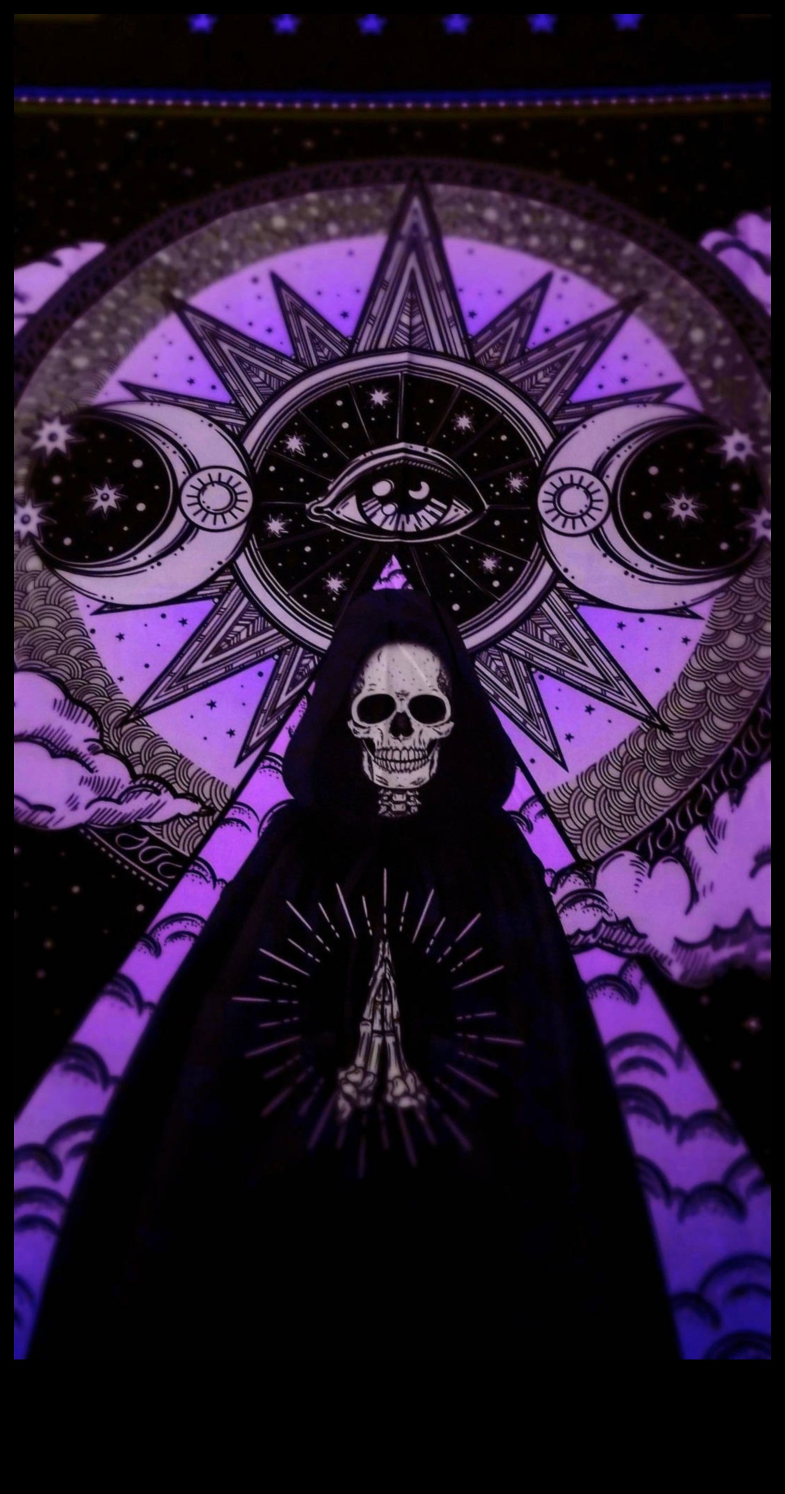 Gothic Glamour: Adorn Yourself in Darkened Splendor