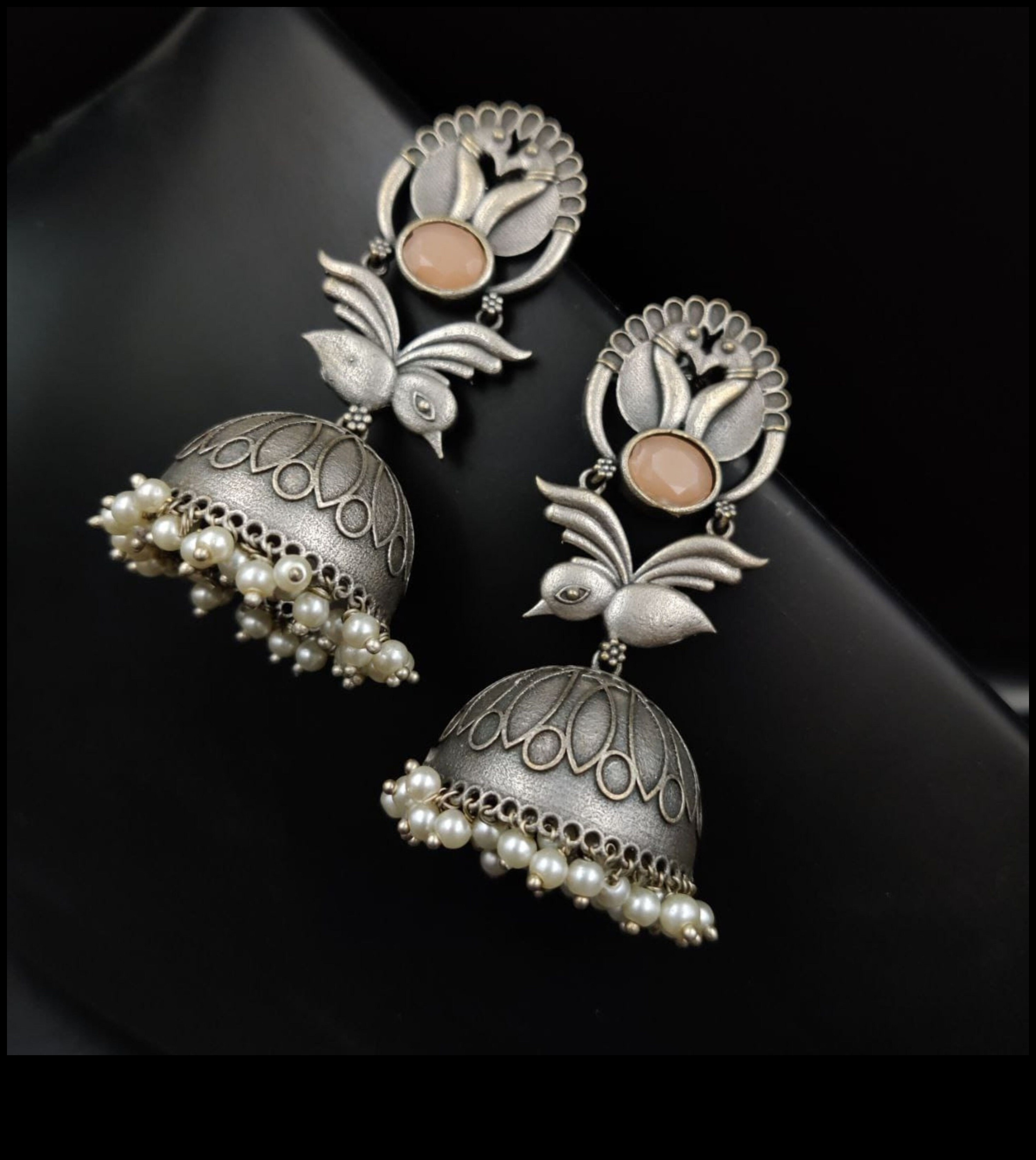 Harmony in Silver A Symphony of Earrings for Every Melody 5 Harmony in Silver: Βρείτε τη Μελωδία σας στην Ασημένια Συμφωνία των Σκουλαρίκια μας