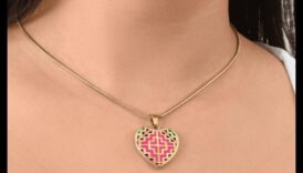 Enchanting Allure Ένας κινητήρια δύναμη στον πλανήτη των μικροσκοπικών μόδας 3 Enchanting Allure: Βουτήξτε στον κόσμο των κοσμημάτων μόδας