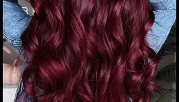 Glamorous Garnet: Ανεβάστε το look σας με κόκκινα και καστανά χτενίσματα