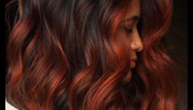 Αναδείξτε τη φυσική σας λάμψη με κρυφές ανταύγειες για καστανά μαλλιά 2 Κρυφές επισημάνσεις: Απαλές πινελιές για να αναδείξουν το καστανόξανθο βλέμμα σας